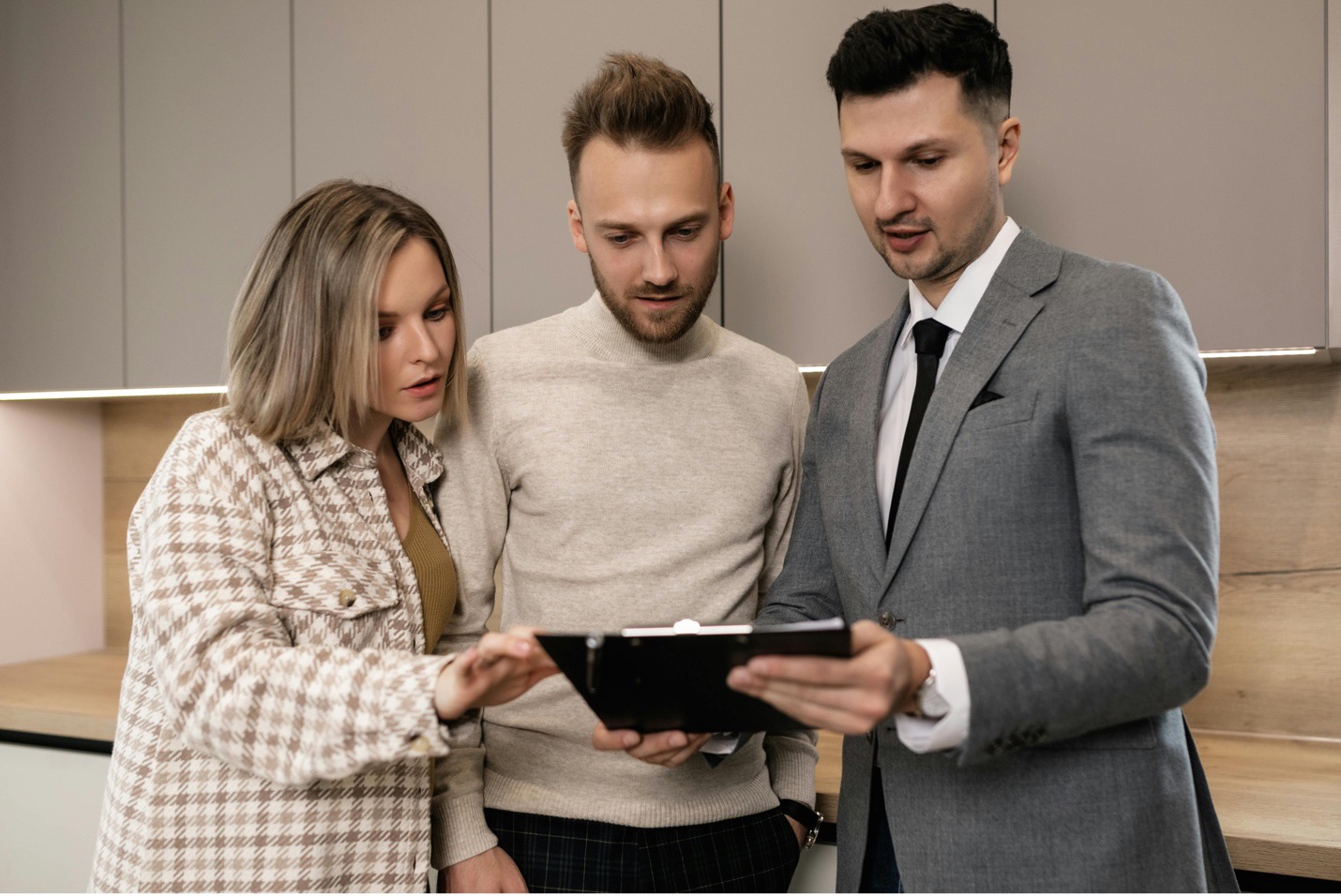 Best Brokers Near Me